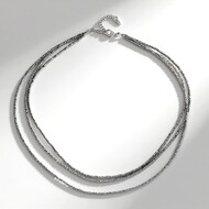 Collar en plata con Hematitas plateadas (Riya)