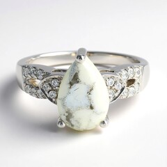 Anello in argento con Howlite