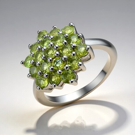 Anello in argento con Idocrasio