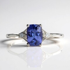 Anello in oro con Tanzanite AAA