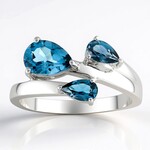 Anillo en plata con Topacio azul de Londres (Pallanova)
