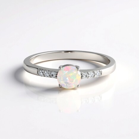 Anello in argento con Opale di Welo