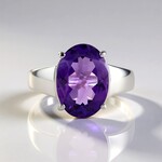 Anello in argento con Ametista Siberiana