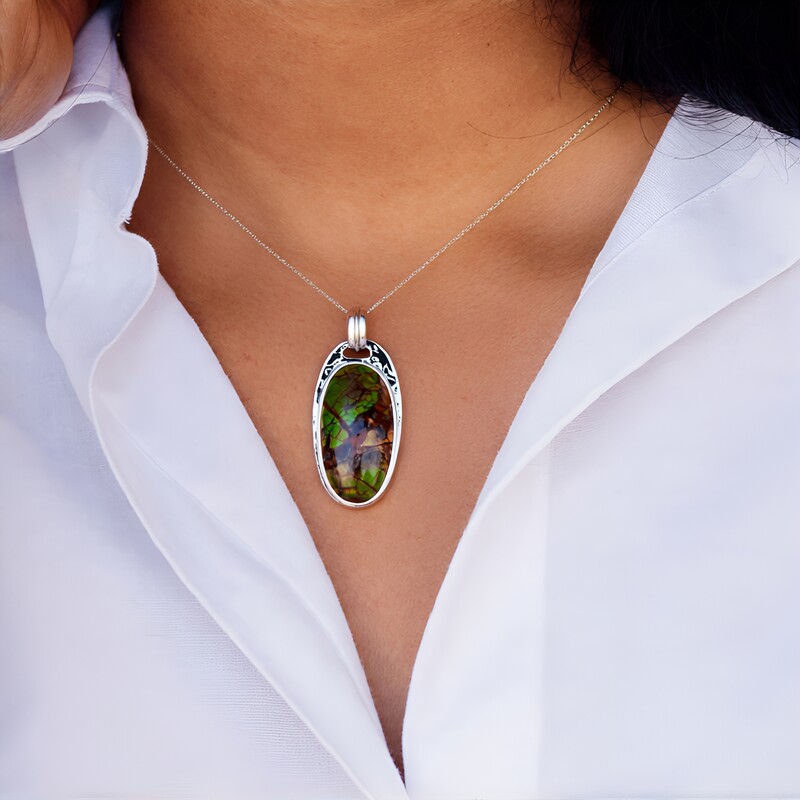 Ciondolo in argento con Ammolite (MONOSONO COLLECTION)