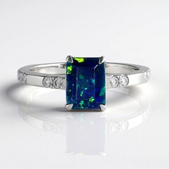 Anello in argento con Opale Mezezo