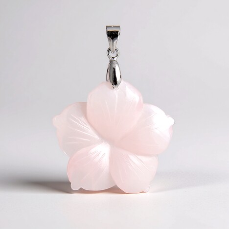 Ciondolo in argento con Quarzo Rosa