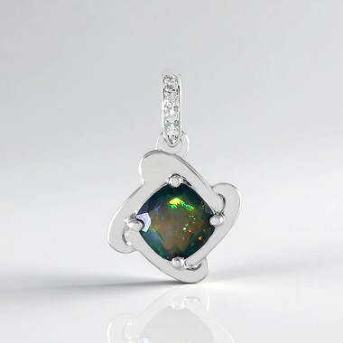 Pendentif en argent et Opale Mezezo