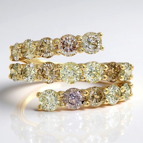 Anello in oro con Diamante Fancy I1 (CIRARI)