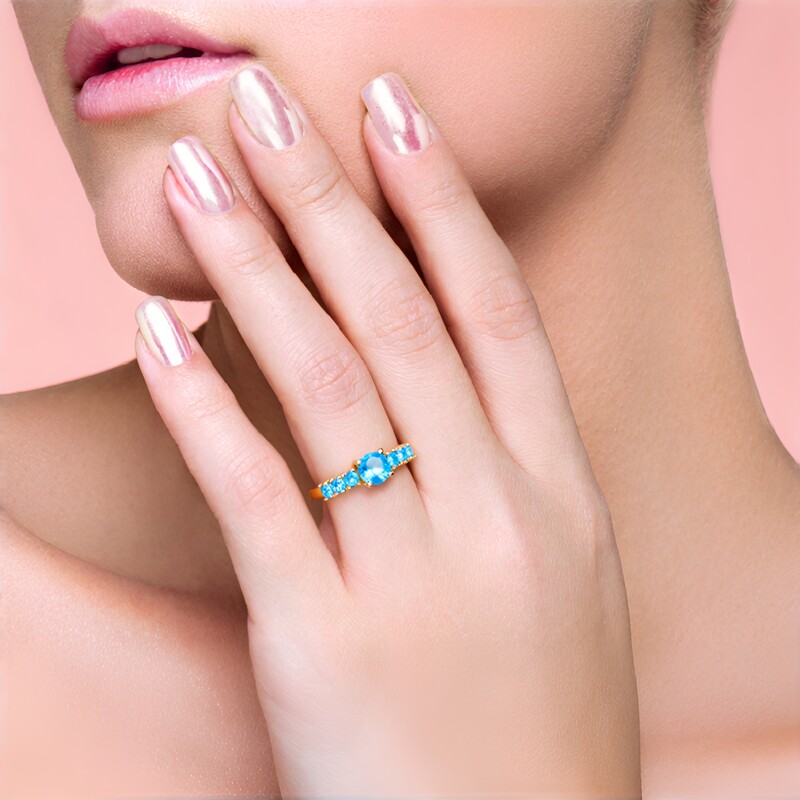Anillo en plata con Apatita azul neón