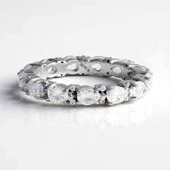 Anello in argento con Petalite