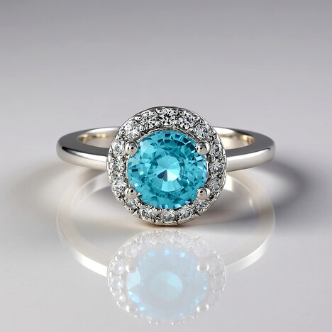 Anello in argento con Zircone Ratanakiri