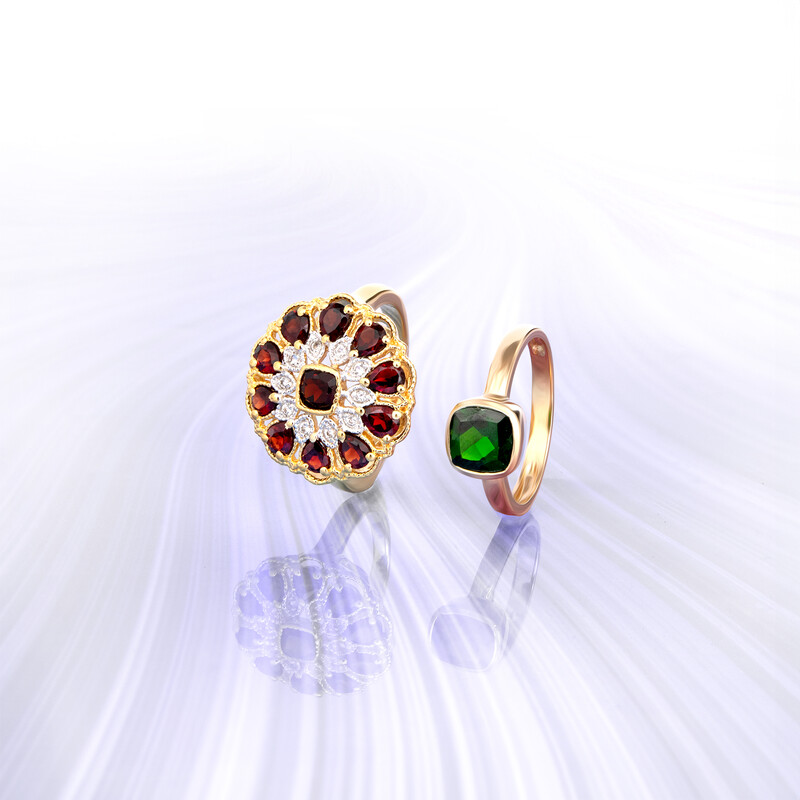 Mozambique Garnet Silver Ring