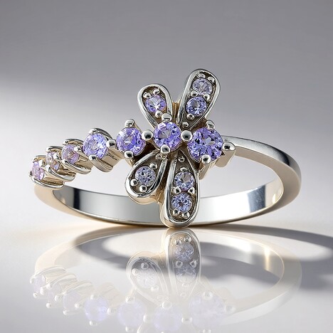 Anello in argento con Tanzanite