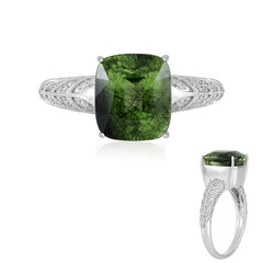 Gouden ring met een Ludwigiet peridoot