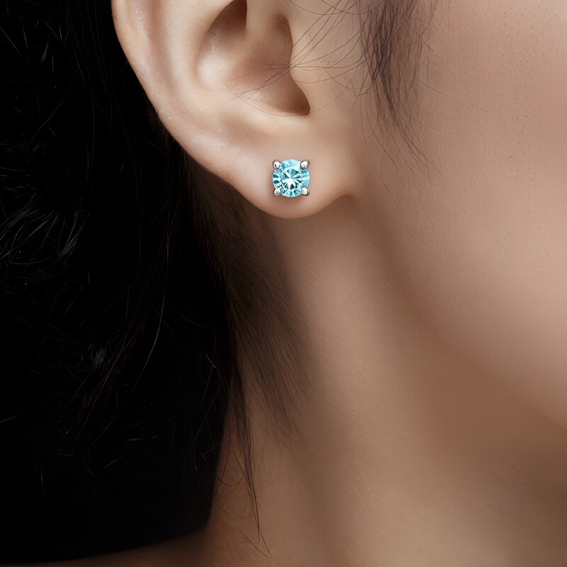 Zilveren oorbellen met Ratanakiri zirkonen