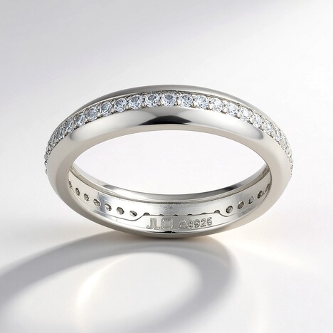 Anello in argento con Zircone