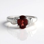 Anello in argento con Granato Mozambico