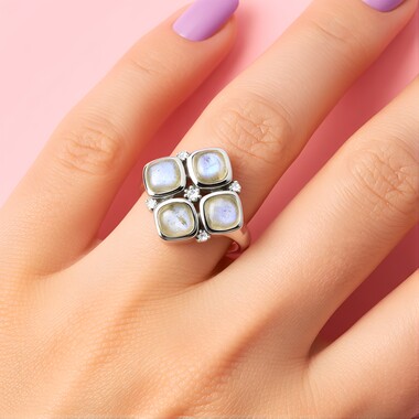 Anillo en plata con Labradorita azul de Maniry (KM by Juwelo)