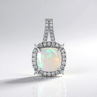 Ciondolo in argento con Opale di Welo