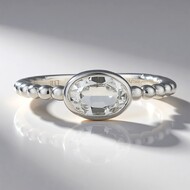 Anillo en plata con Topacio blanco