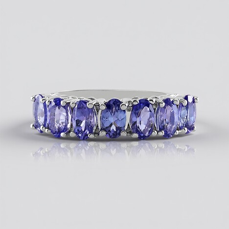 Anello in argento con Tanzanite