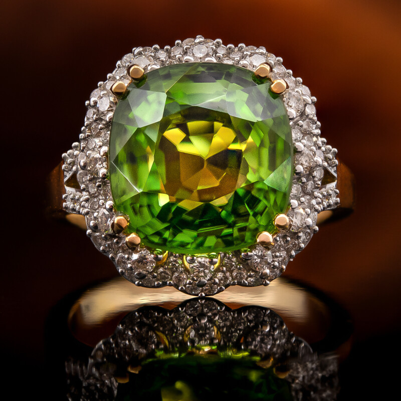 Burmesischer Peridot-Goldring (AMAYANI)