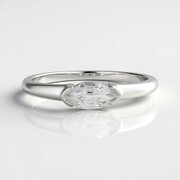 Anillo en plata con Zircón