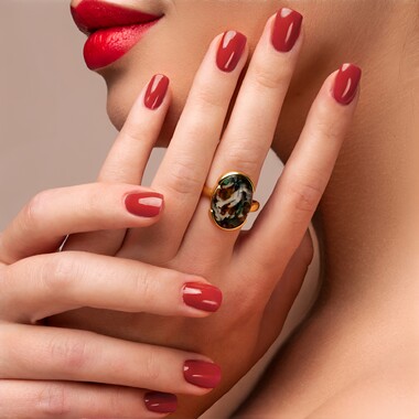 Anello in argento con Calcedonio Venus