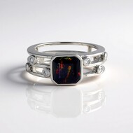 Anillo en plata con Ópalo de Mezezo (de Melo Essence)