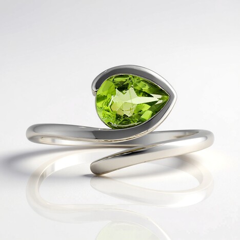 Anello in argento con Peridoto
