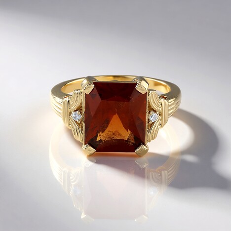 Anello in oro con Granato Essonite