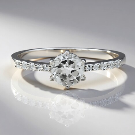 Anello in argento con Topazio Bianco