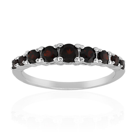 Anillo en plata con Granate