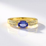 Anello in argento con Tanzanite