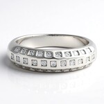 Anello in argento con Zircone