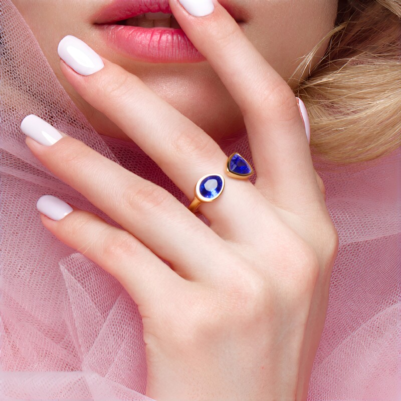 Anello in oro con Tanzanite AAA (CIRARI)