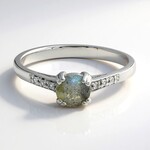 Anello in argento con Spectrolite