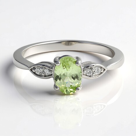 Anello in argento con Tsavorite della Tanzania