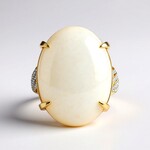 Bague en or et Opale de Mintabie (AMAYANI)