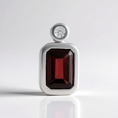 Ciondolo in argento con Granato Mozambico