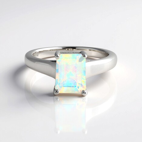 Anello in argento con Opale di Welo