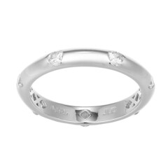 Zilveren ring met zirkonen