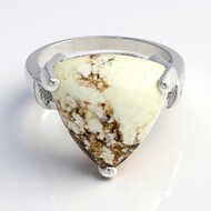 Bague en argent et Magnésite