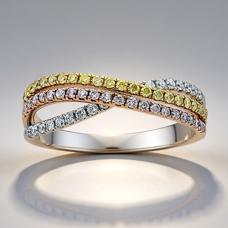 Anello in oro con Diamante Rosa I1 (CIRARI)