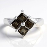 Anello in argento con Quarzo Fumè