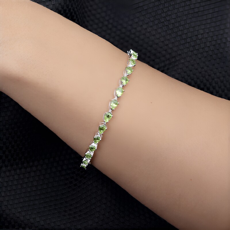 Zilveren armband met mozambiqe saffieren