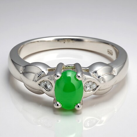 Anello in argento con Crisoprasio Imperiale