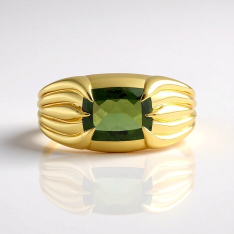 Anello in argento con Moldavite