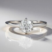 Anello in argento con Topazio Bianco