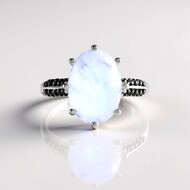Anello in argento con Pietra di Luna Arcobaleno